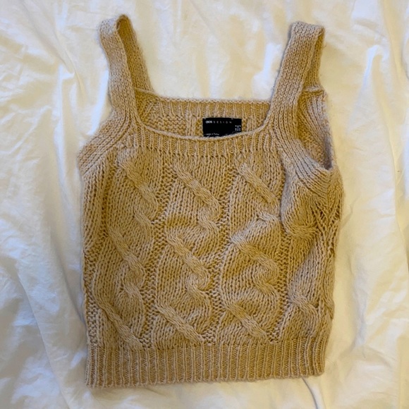 Knitted top - Picture 1 of 2